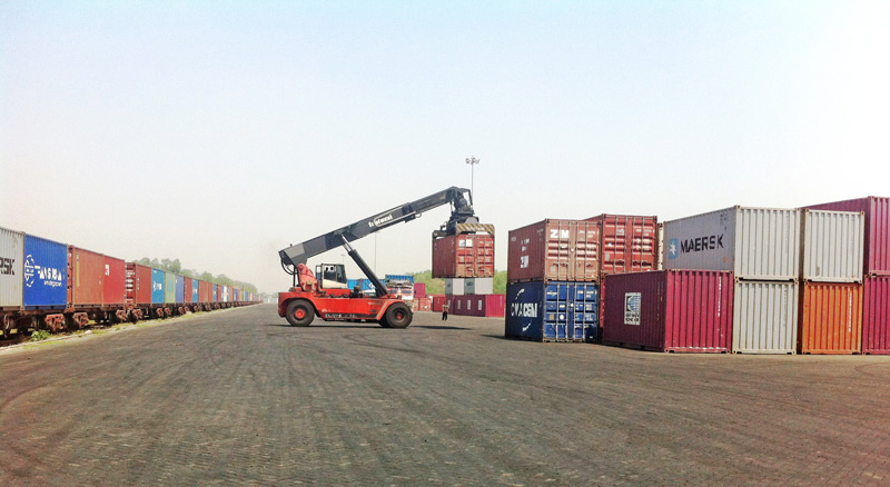 containers-pile-up-at-birgunj-dry-port