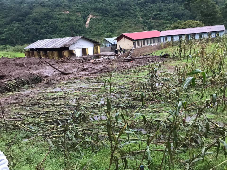 five-missing-in-phulping-landslides