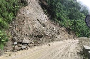 tansen-butwal-road-obstructed