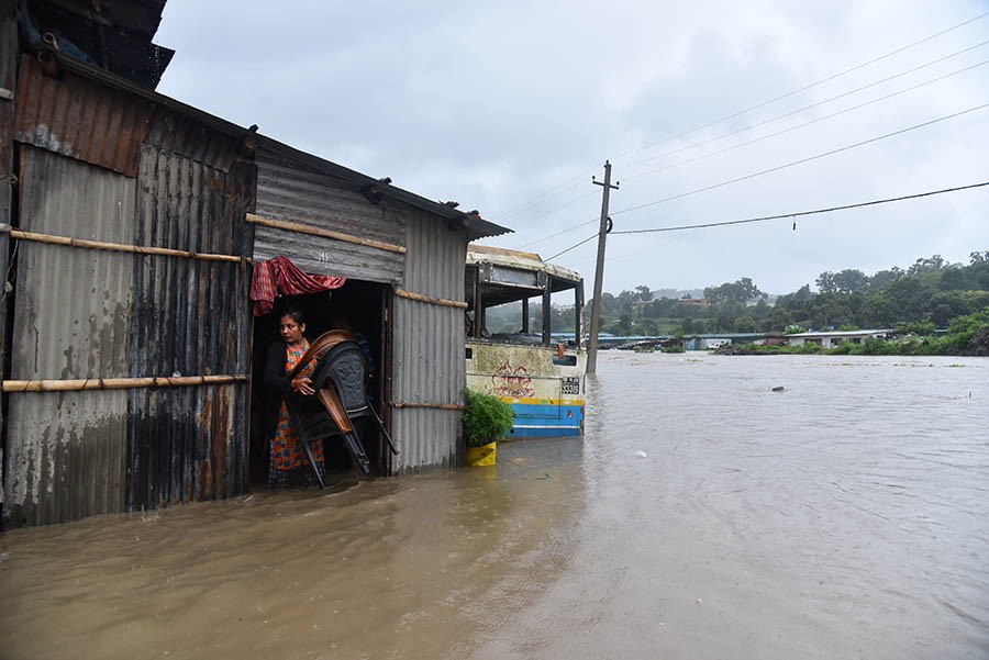 hanumante-river-inundates-bhaktapur-settlements