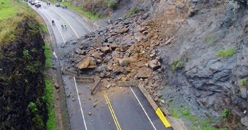 landslide-disrupts-baglung-section-of-mid-hill-pushpalal-highway