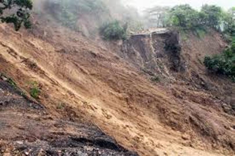 landslide-damages-eight-houses-takes-away-four-vehicles