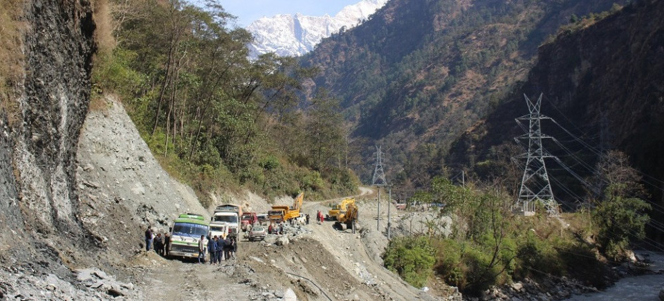 traffic-resumes-on-beni-baglung-road