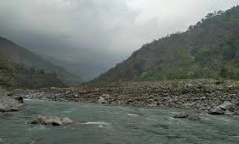 youth-goes-missing-in-dudh-koshi-river