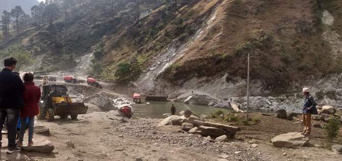 bailey-bridge-construction-over-budhiganga-in-limbo