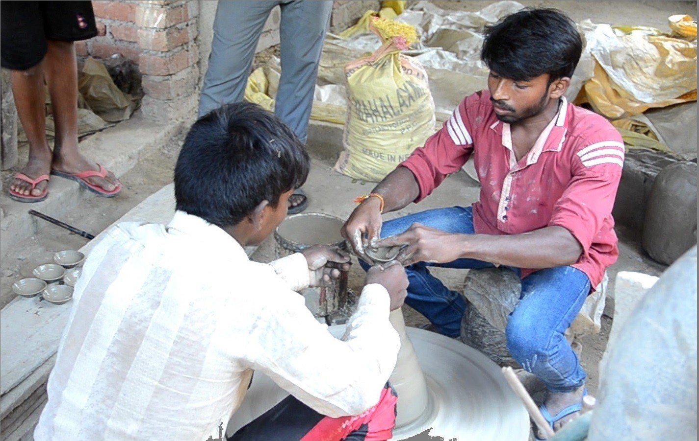 prajapati-brothers-aim-to-build-a-house-by-selling-pottery-items-in-tihar