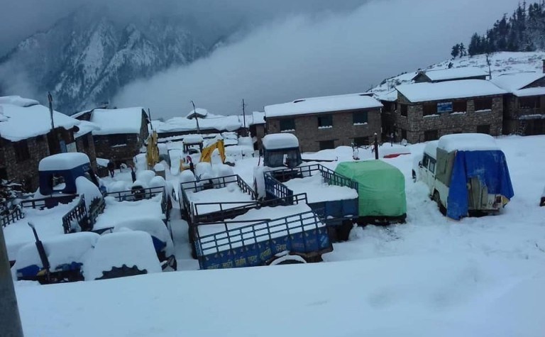 snowfall-affects-normal-life-in-dolpa