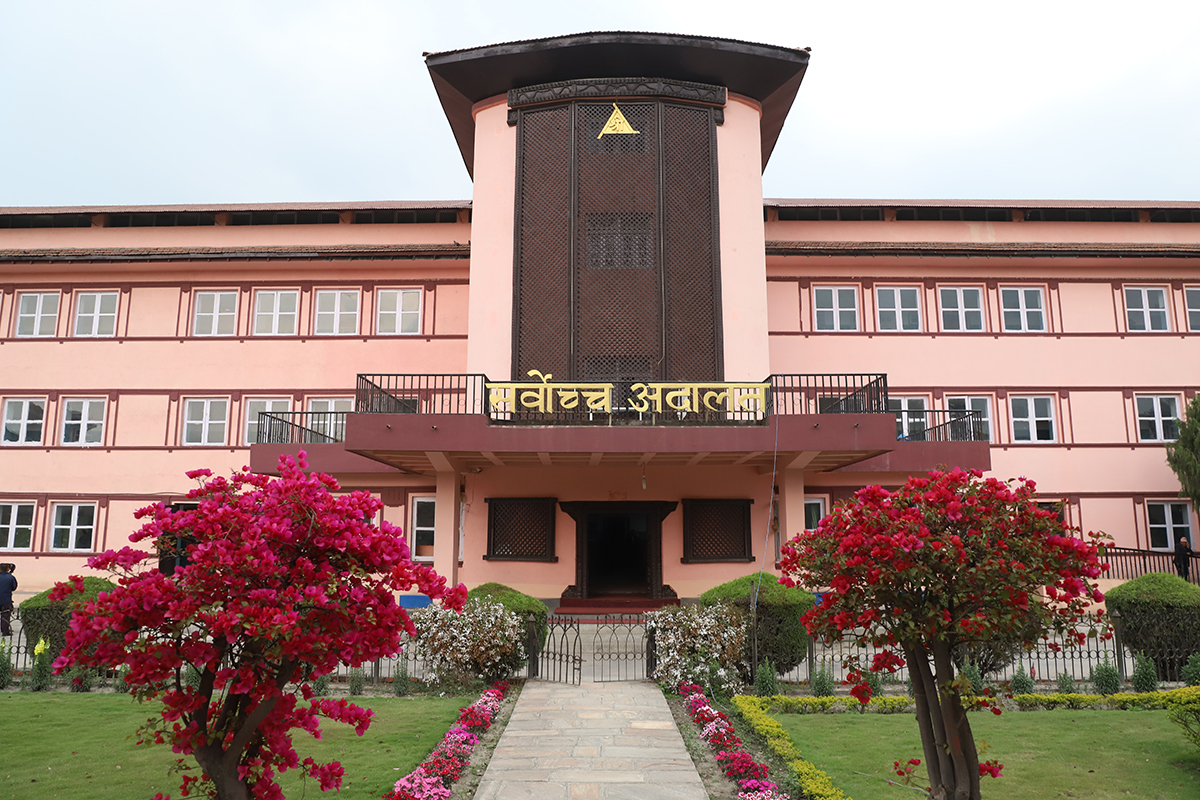 govt-presents-nepal-gazette-in-court