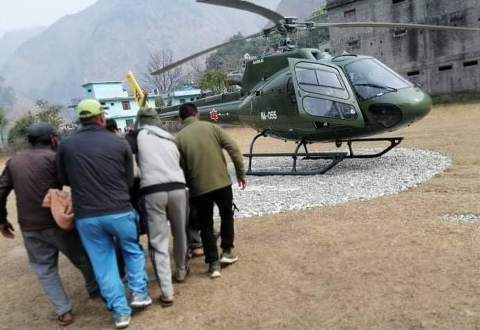 army-helicopter-rescues-pregnant-woman-in-darchula