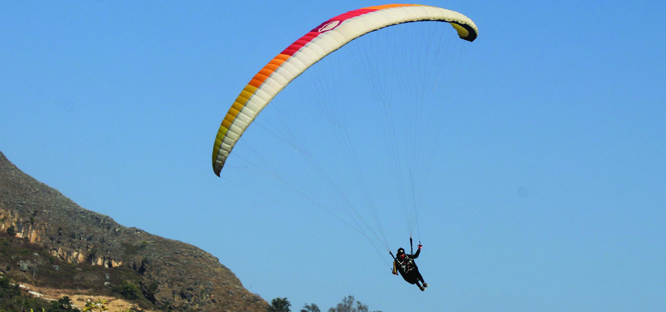 bandipur-becoming-favourite-place-for-paragliding