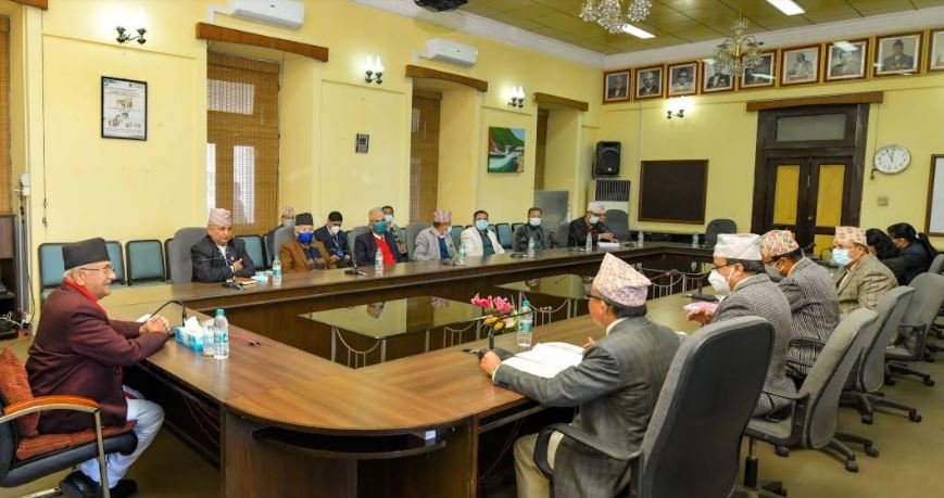 pm-oli-visits-election-commission-calls-for-moving-ahead-election-works-without-break