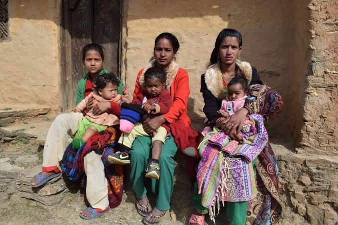 jajarkot-village-provides-financial-assistances-to-newly-mothers