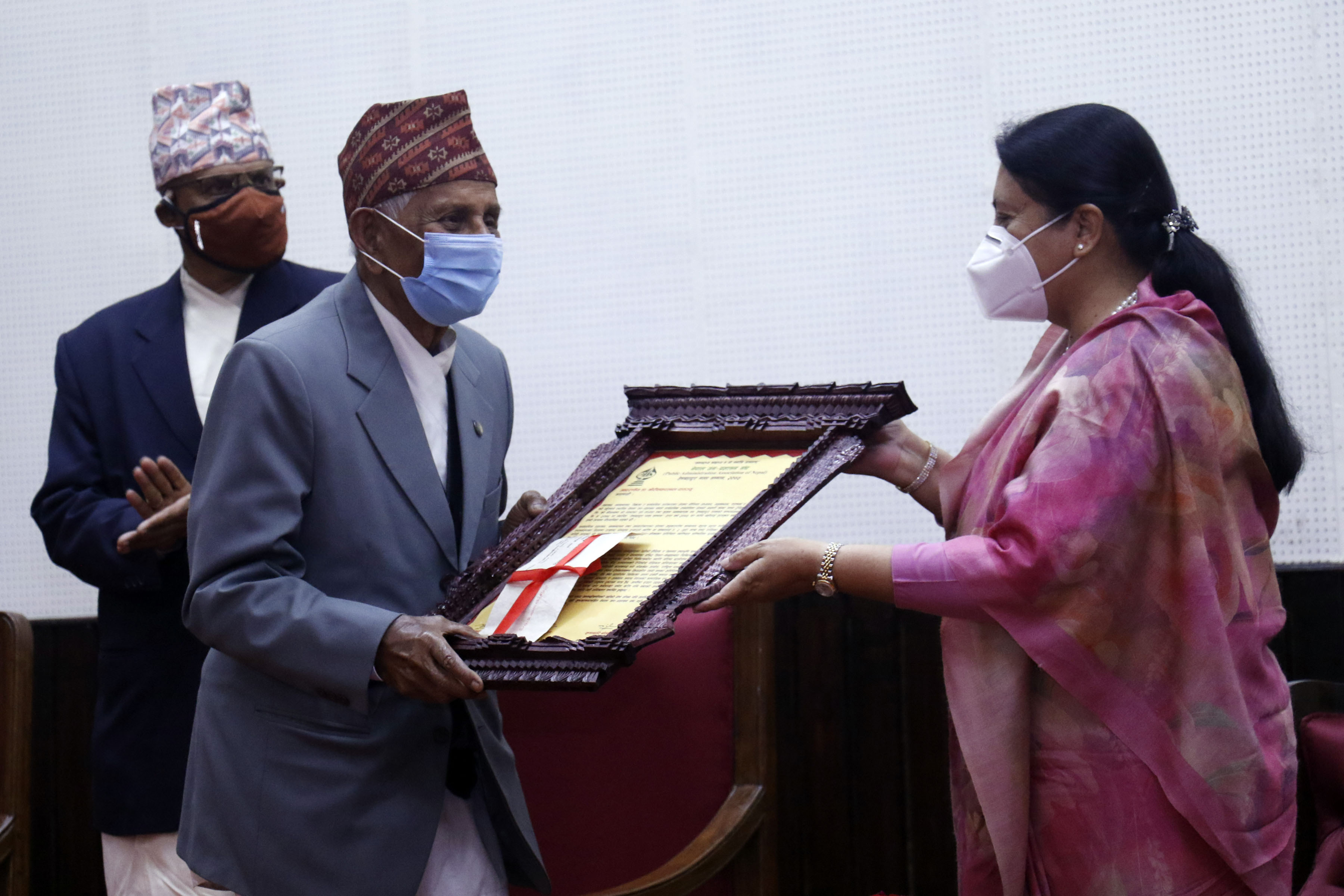 president-bhandari-confers-hem-bahadur-malla-award-on-dr-das