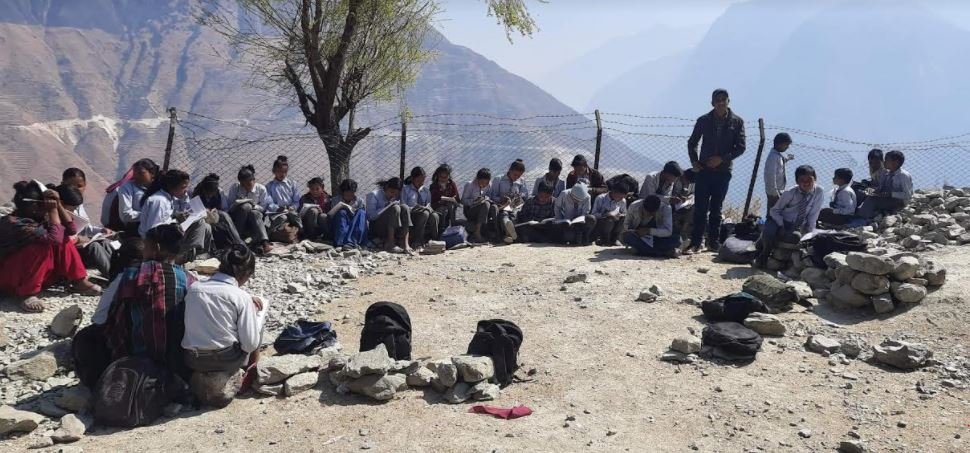 students-forced-to-study-under-open-sky-in-humla