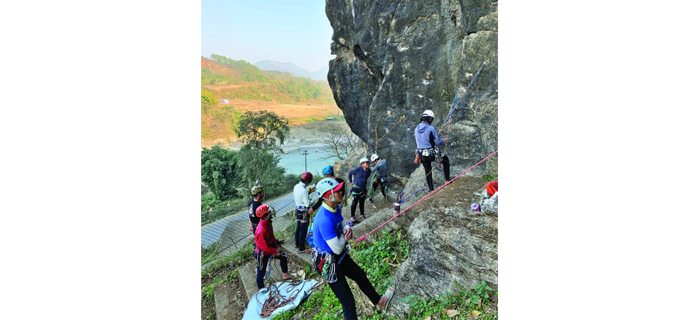 bimalnagar-emerges-as-a-rock-climbing-hub