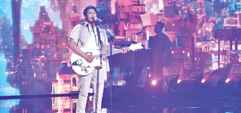debesh-in-top-7-of-american-idol