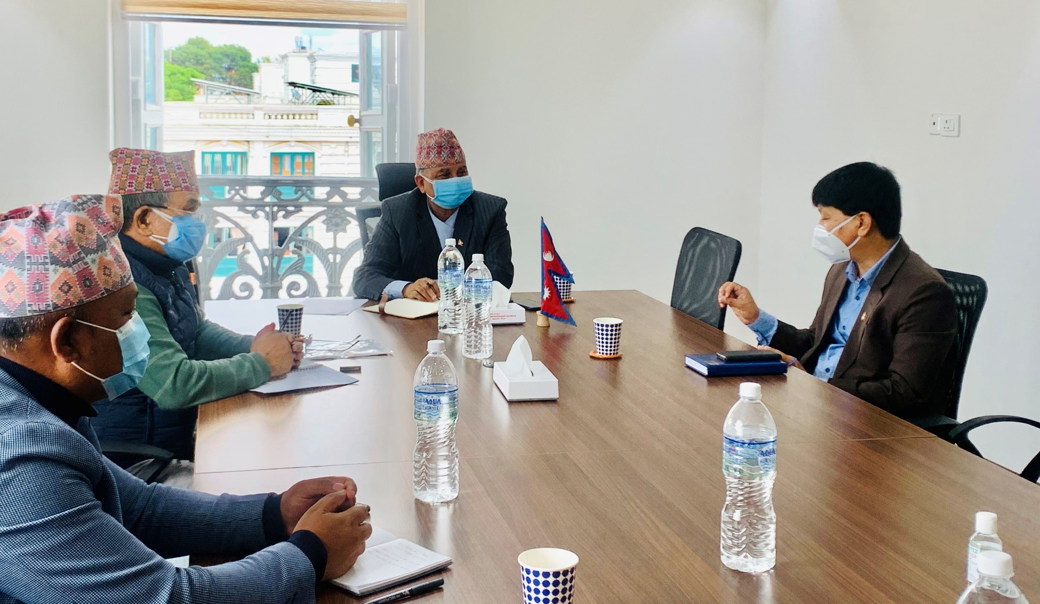 dpm-holds-meeting-with-valley-mayors
