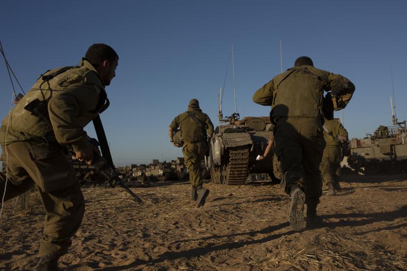 israel-bombs-home-of-gazas-top-hamas-leader