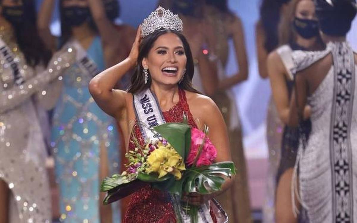 mexicos-andrea-meza-crowned-miss-universe