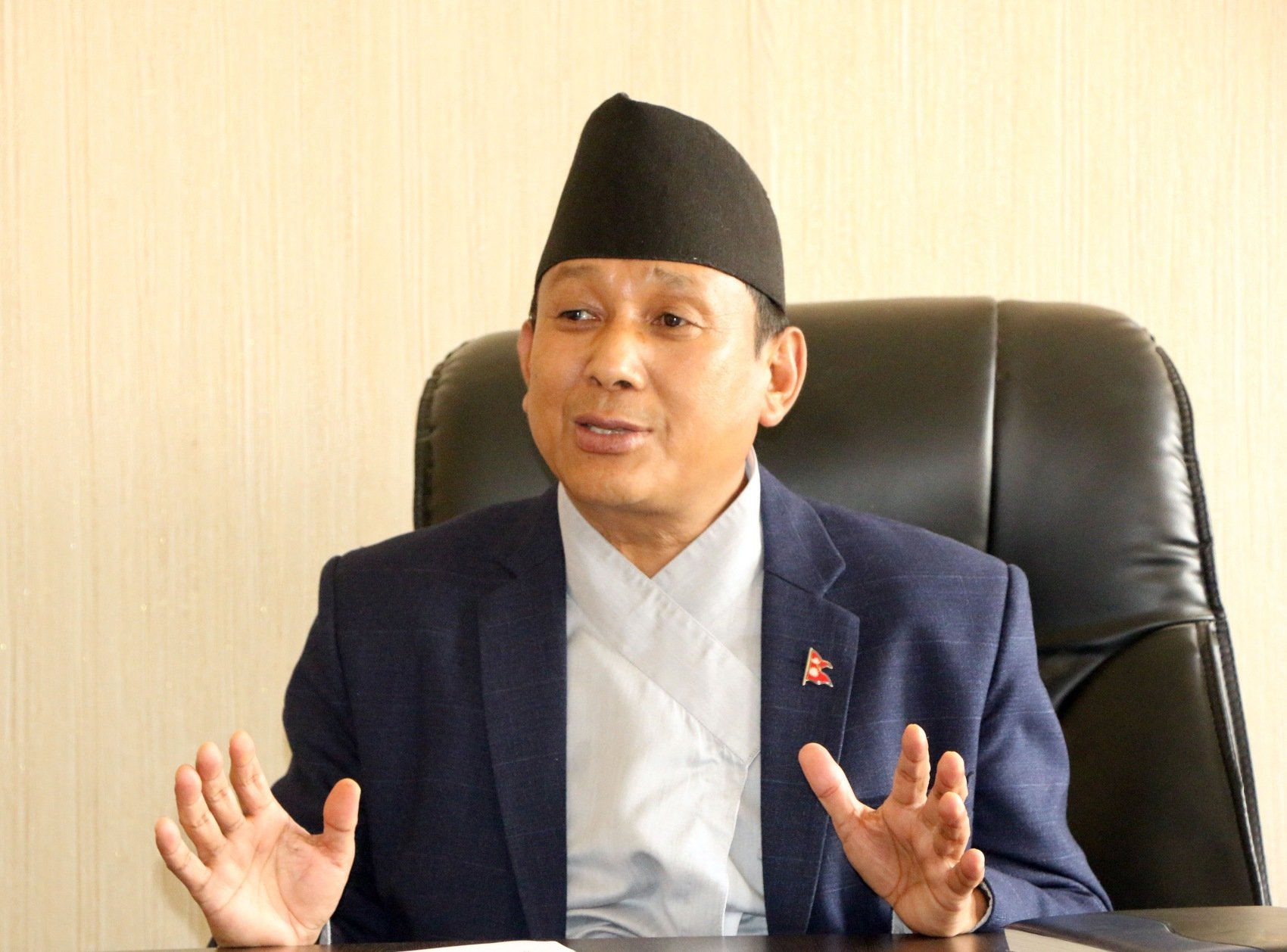 government-positive-to-resolve-journalists-issues-minister-gurung-says