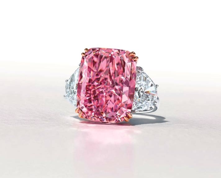 flawless-purple-pink-diamond-fetches-record-293m-at-auction