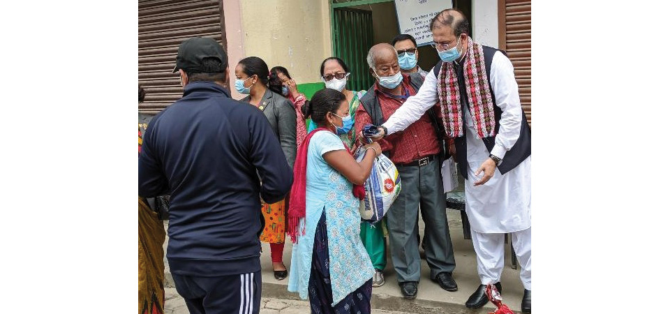 relief-materials-from-pakistan-distributed