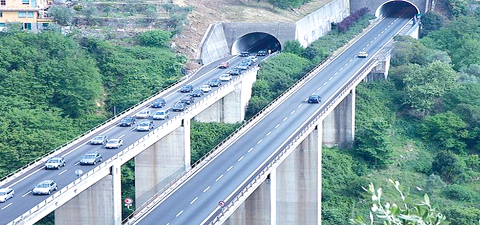 chinese-tunnel-design-team-arrives