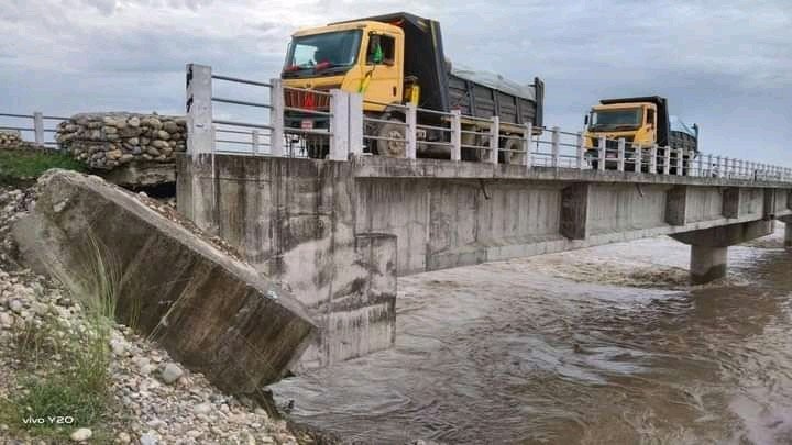 thousands-affected-as-bridge-slab-washed-away