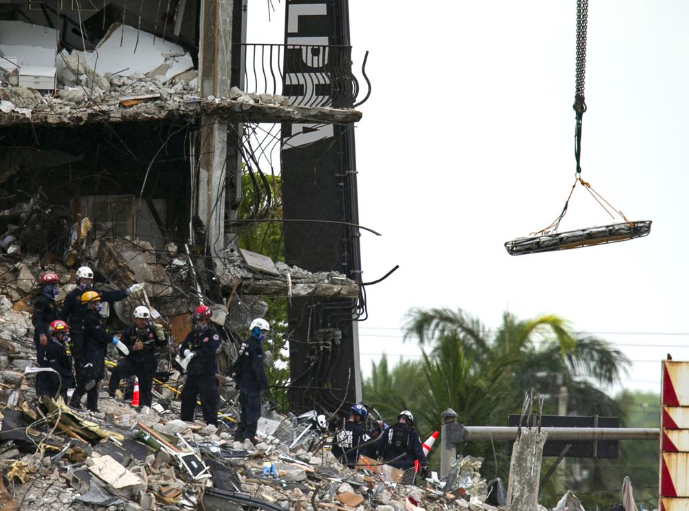 crews-spend-5th-day-atop-shaky-pile-of-collapsed-concrete