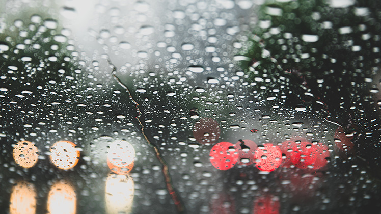 driving-during-heavy-rains-hazardous-authorities