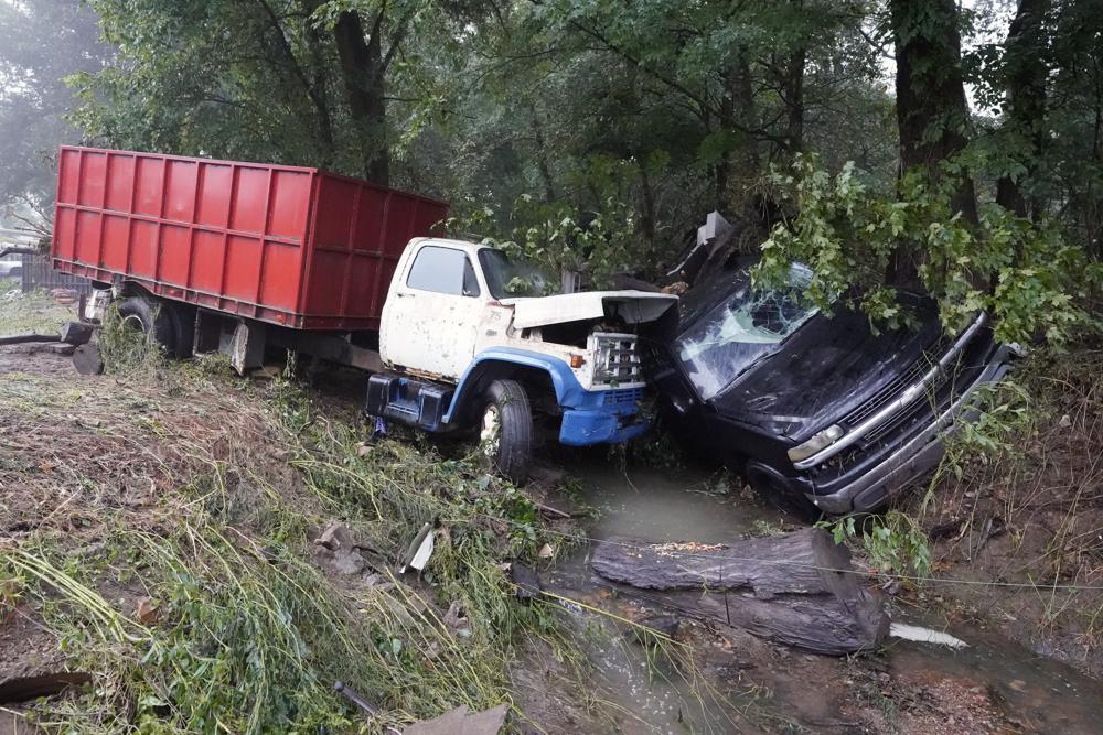 22-dead-many-missing-after-17-inches-of-rain-in-tennessee