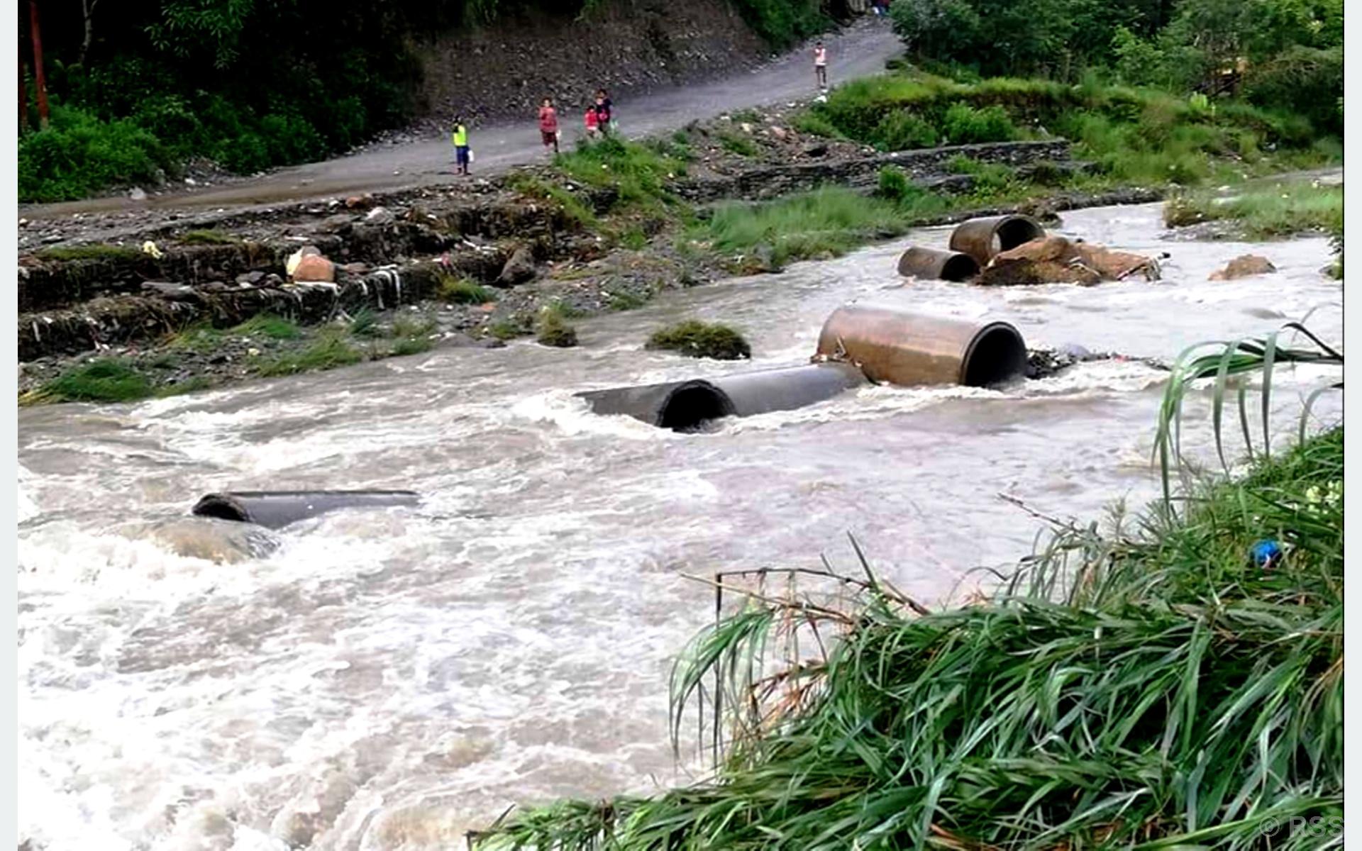 east-west-highway-disrupted-in-nawalparasi-east