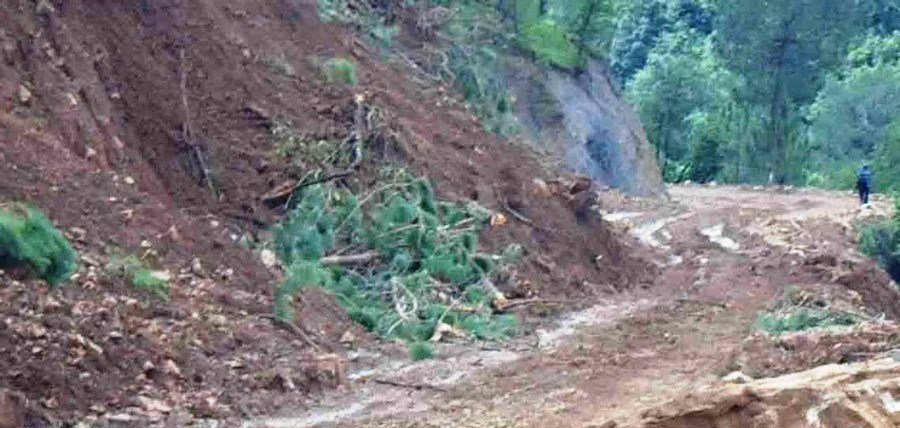 landslides-obstruct-most-rural-roads-in-rasuwa