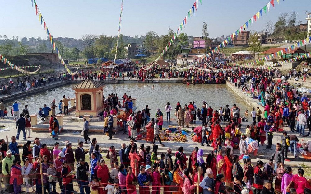 devotees-start-thronging-in-indradaha-since-early-morning