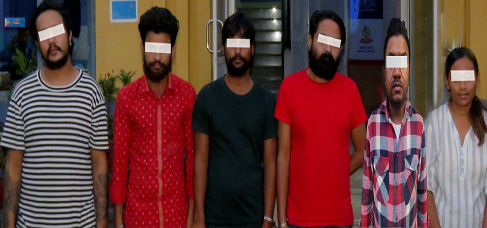 six-members-of-racket-smuggling-pharmaceutical-drugs-in-valley-arrested