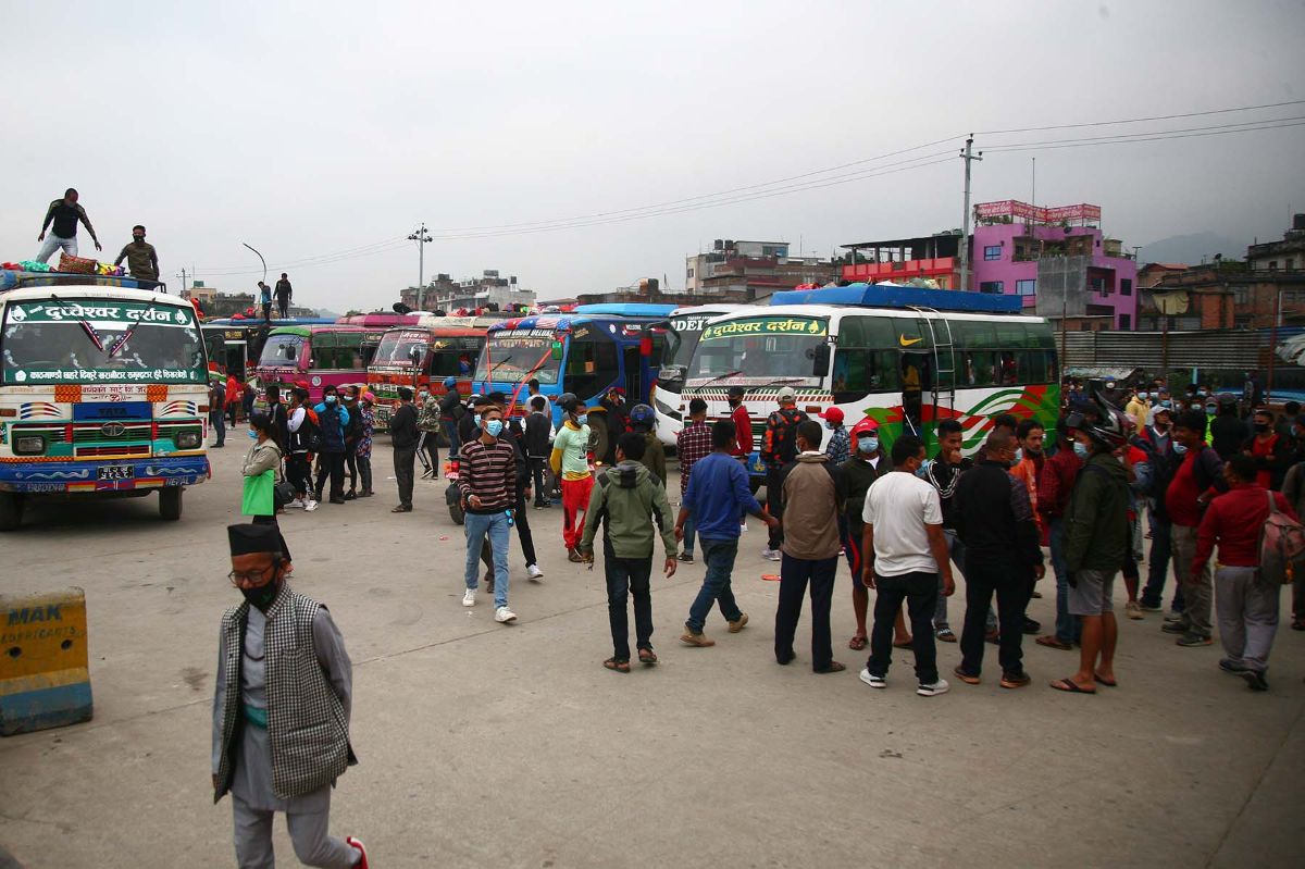 number-of-people-leaving-valley-for-dashain-increases