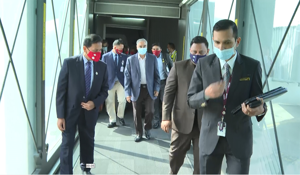 prime-minister-deuba-arrives-doha-on-the-way-to-glasgow