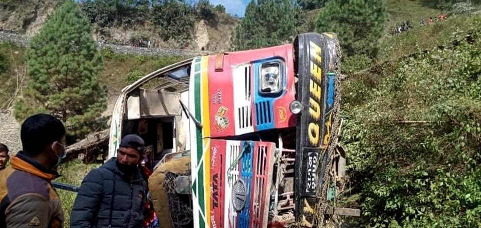 eight-killed-in-salyan-bus-accident