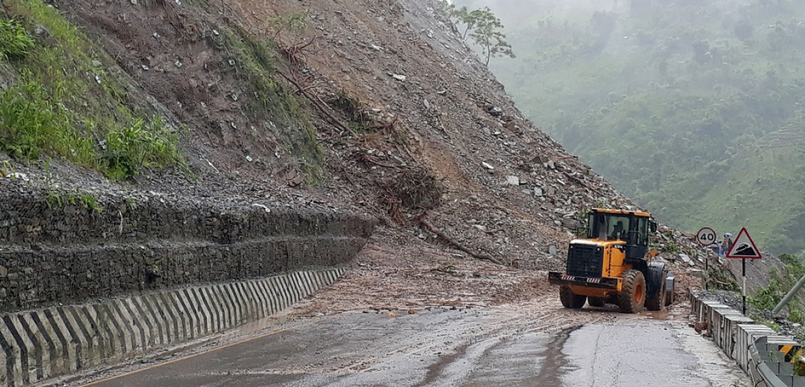 obstructed-palpa-butwal-road-opens