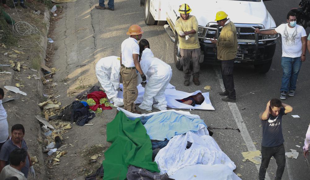 53-migrants-dead-54-injured-in-truck-crash-in-south-mexico