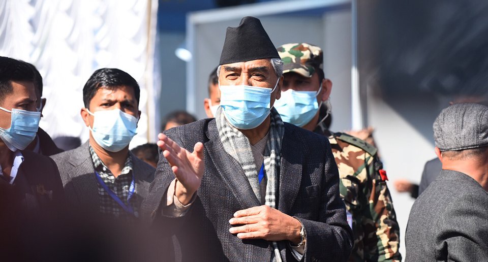 prime-minister-deuba-casts-vote-in-nc-14th-general-convention