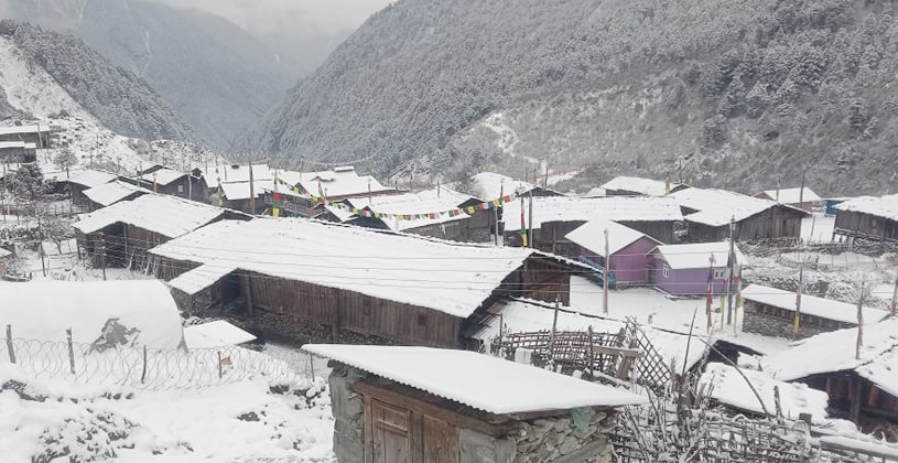 people-in-himalayan-region-suffer-biting-cold-due-to-heavy-snowfall