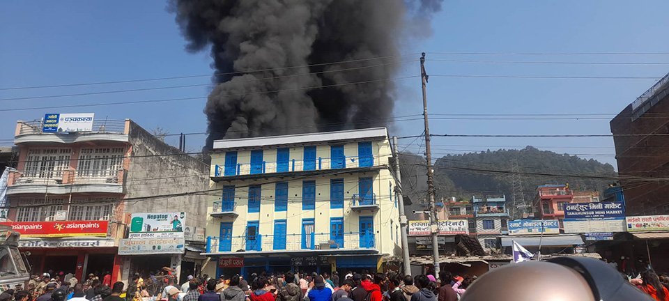 political-parties-ask-govt-to-provide-relief-to-tanahun-fire-victims