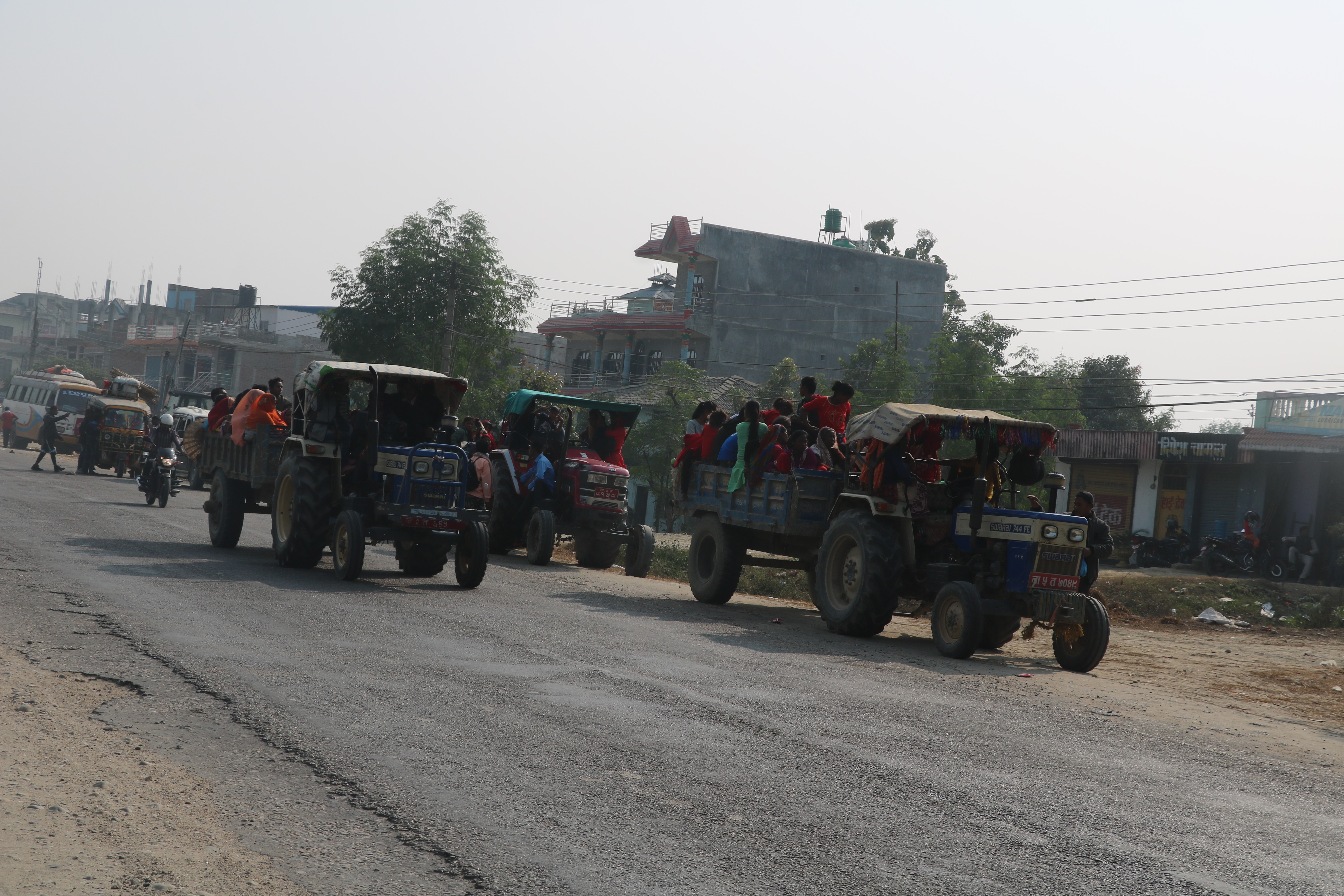 devotees-travel-to-gadhimai-risking-their-life