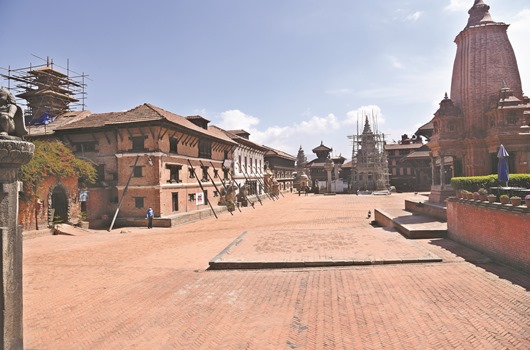 bhaktapur-dwellers-stay-indoors-in-support-of-lockdown