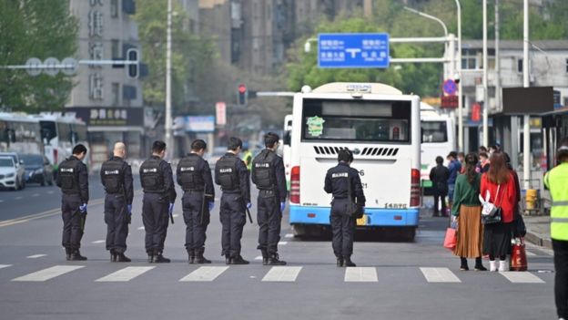 china-mourns-covid-19-victims-with-three-minute-silence