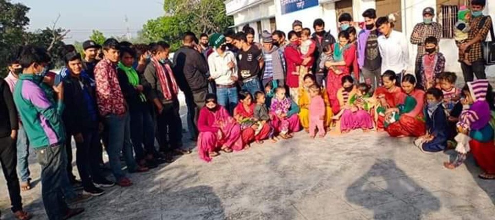 93-nepalis-stranded-in-rampur-india-appeal-for-rescue