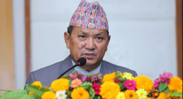 cm-gurung-bats-for-environment-friendly-development