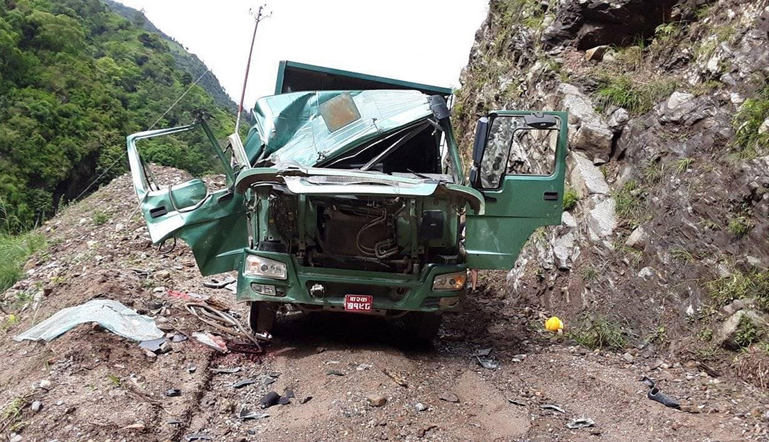 Chinese killed by falling boulder