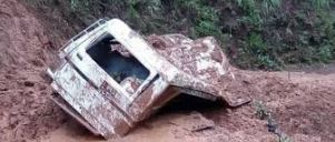 driver-buried-in-landslide-dies